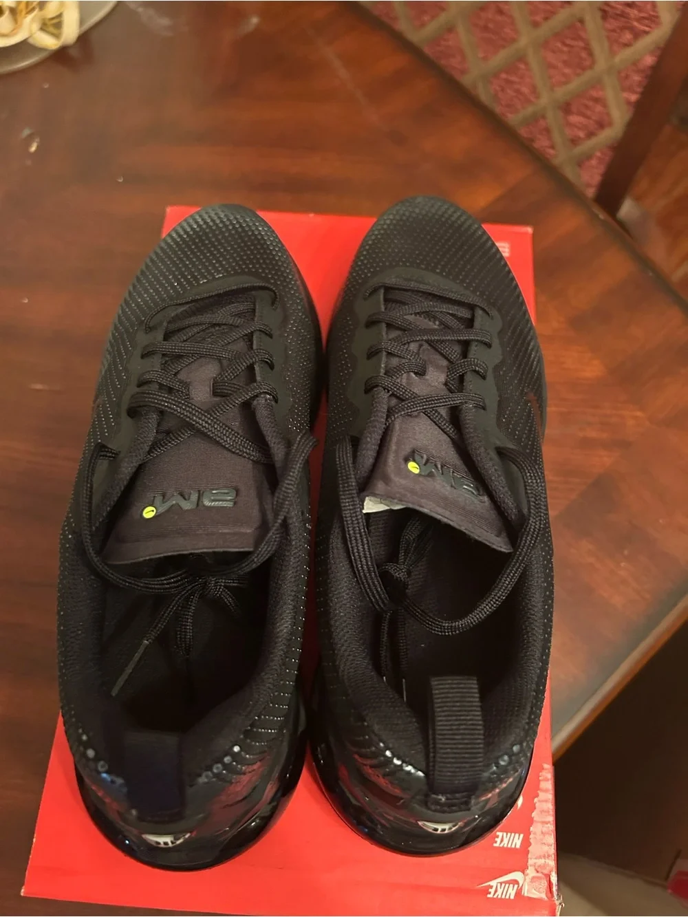Nike Women’s Black Mesh Dotted Air Max Sneakers